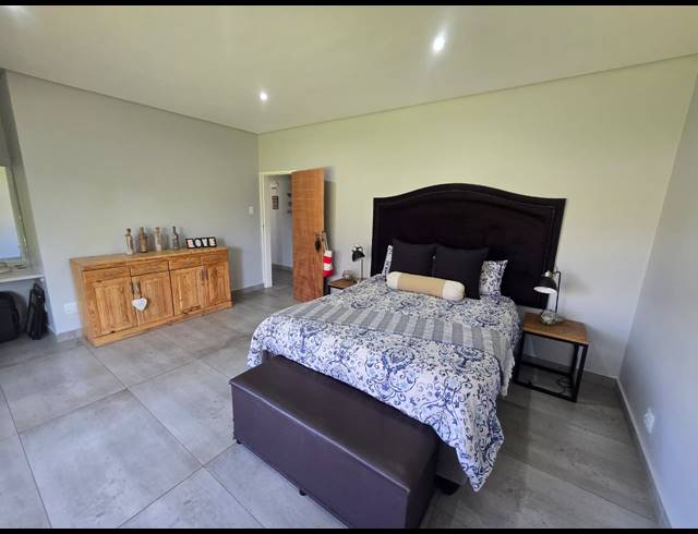 5 BEDROOM HOUSE FOR SALE IN THREE RIVERS